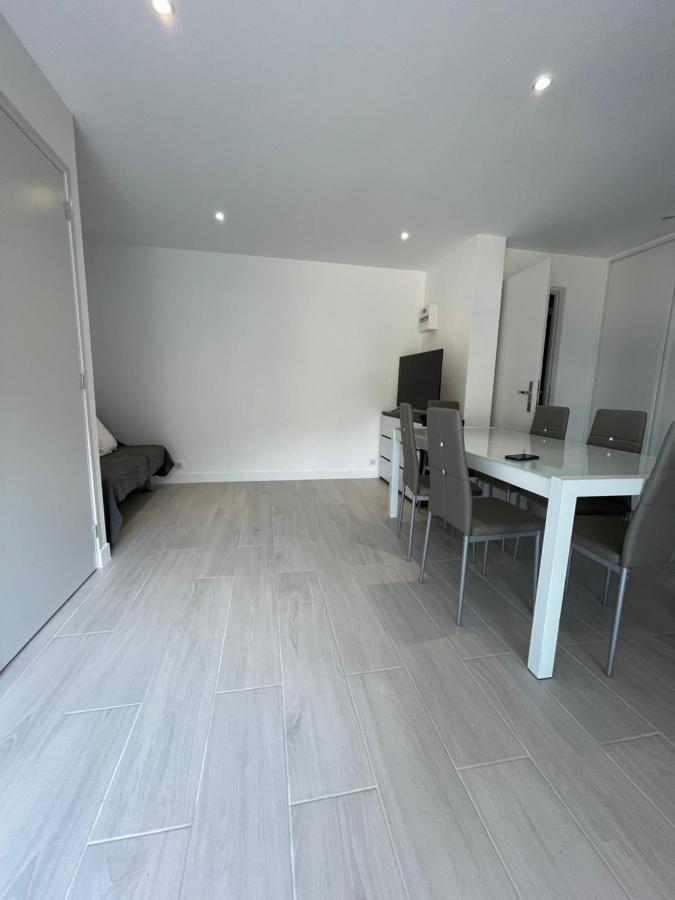 Appartement Bas De Villa Avec Piscine Privee Partagee Proche Bord De Mer Cagnes-sur-Mer Zewnętrze zdjęcie